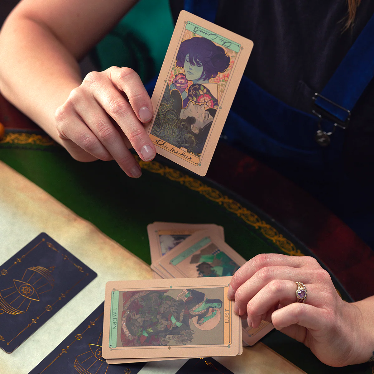Mollymauk Tealeaf (and Jester Lavorre) Oracle of the Moon Tarot Deck - Image 12