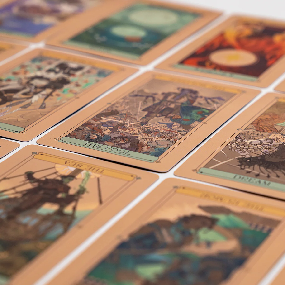Mollymauk Tealeaf (and Jester Lavorre) Oracle of the Moon Tarot Deck - Image 6